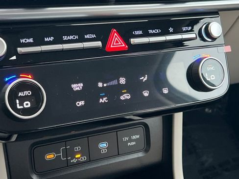 New 2026 Hyundai Tucson Blue SE image 18