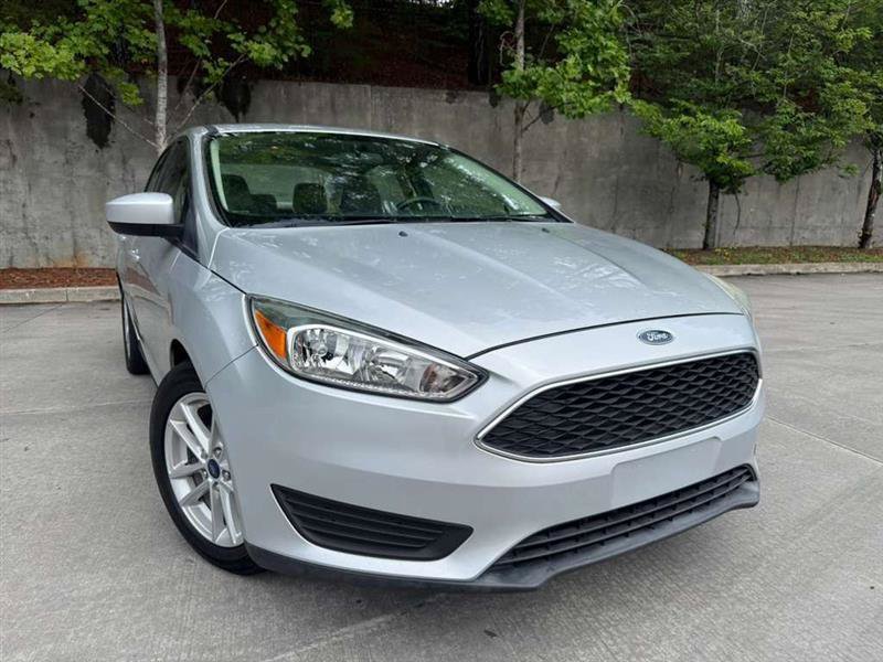 Used 2018 Ford Focus SE FWD image 1