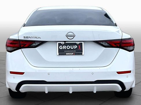 Certified 2025 Nissan Sentra S FWD image 5