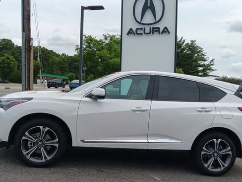 Used 2023 Acura RDX AWD w/ Advance Package image 2