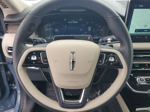 New 2026 Lincoln Corsair Reserve image 16