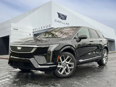 New 2025 Cadillac Optiq Luxury 2