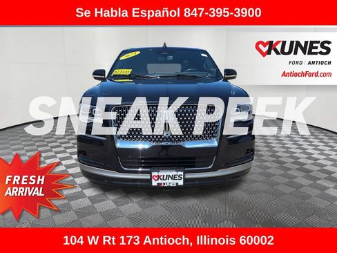 Used 2024 Lincoln Navigator Reserve w/ Equipment Group 201A AWD/4WD image 2