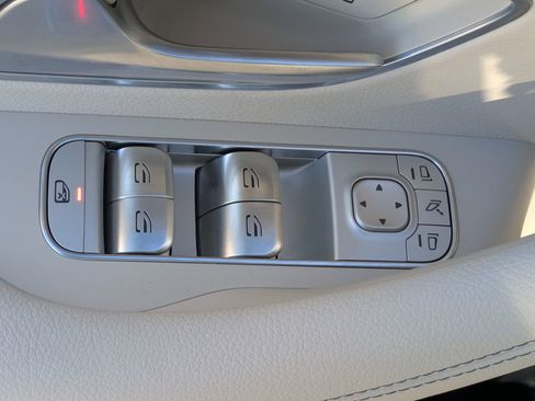 Used 2024 Mercedes-Benz GLE 450 4MATIC image 21