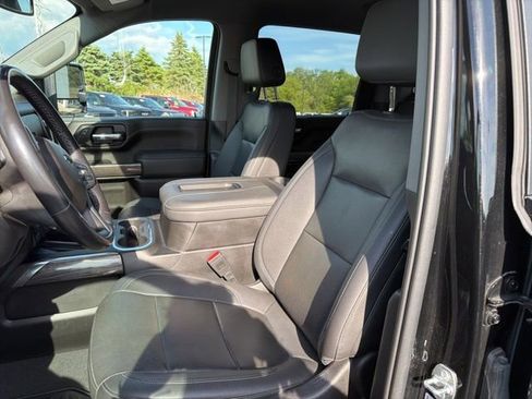 Used 2022 Chevrolet Silverado 2500 LTZ w/ LTZ Plus Package AWD/4WD image 19