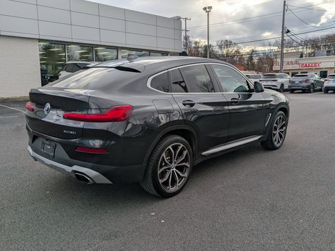 Used 2022 BMW X4 xDrive30i w/ Convenience Package image 3