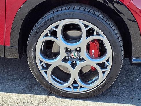 Used 2024 Alfa Romeo Tonale Ti image 9