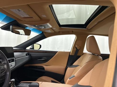 Used 2022 Lexus ES 350 w/ Premium Package image 22