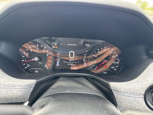 Used 2024 Jeep Compass Latitude AWD/4WD image 17