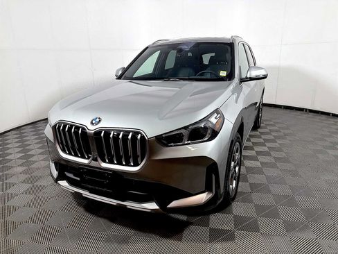 Used 2026 BMW X1 xDrive28i w/ Technology Package AWD/4WD image 3