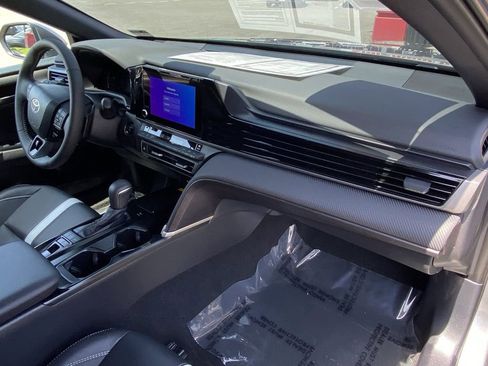 Certified 2025 Toyota Camry SE w/ Convenience Package FWD image 18