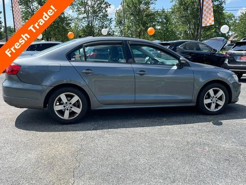 Used 2012 Volkswagen Jetta TDI FWD image 10