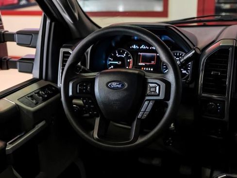 Used 2022 Ford F350 XLT w/ XLT Premium Package AWD/4WD image 15