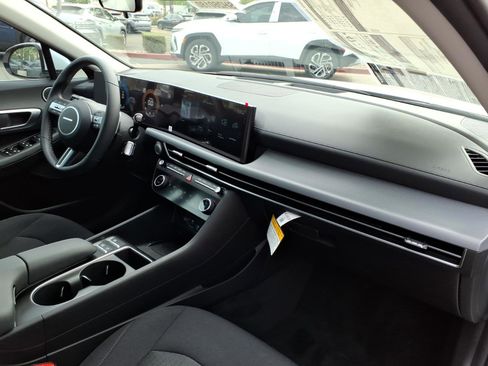 New 2026 Hyundai Sonata SEL FWD image 6