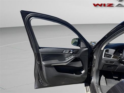 Used 2020 BMW X7 xDrive40i w/ Executive Package image 13