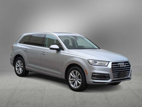 Used 2019 Audi Q7 2.0T Premium w/ Convenience Package image 2
