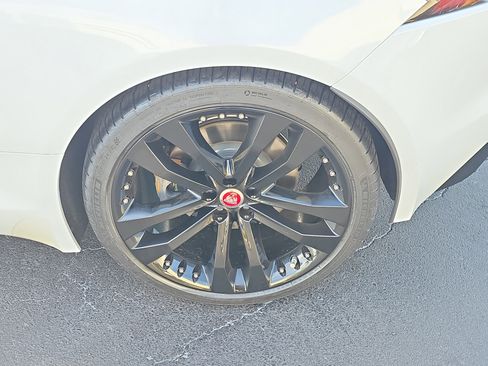 Used 2020 Jaguar F-TYPE P340 image 11