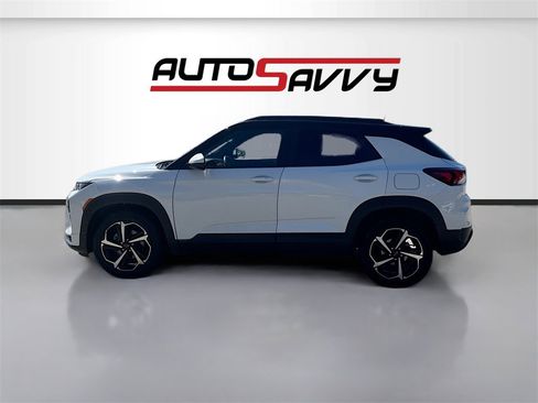 Used 2023 Chevrolet TrailBlazer RS w/ Sun and Liftgate Package image 4