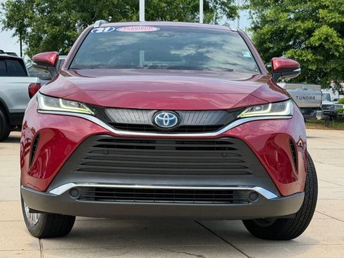 Used 2021 Toyota Venza XLE w/ Softex Package AWD/4WD image 2