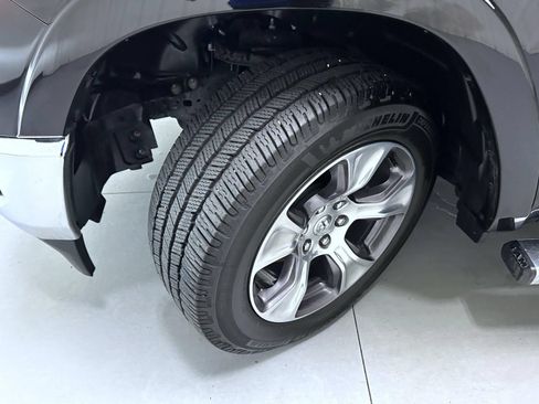 Used 2020 RAM 1500 Laramie AWD/4WD image 23