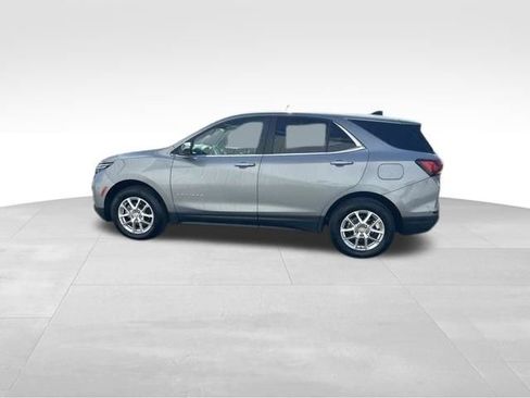 Used 2024 Chevrolet Equinox LT AWD/4WD image 4