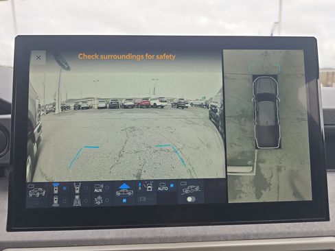 Used 2025 Toyota Tacoma 4x4 Double Cab Hybrid w/ Tow Tech Package image 32