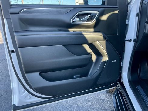 Used 2021 GMC Yukon XL SLT w/ SLT Luxury Plus Package image 44