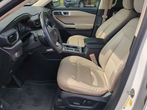 Used 2020 Ford Explorer XLT w/ Equipment Group 202A RWD image 14