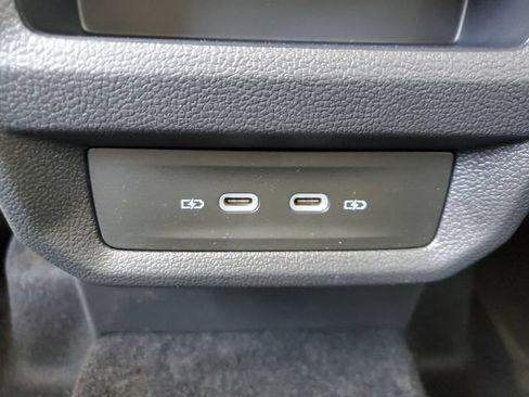 New 2026 Volkswagen Taos SE FWD image 12