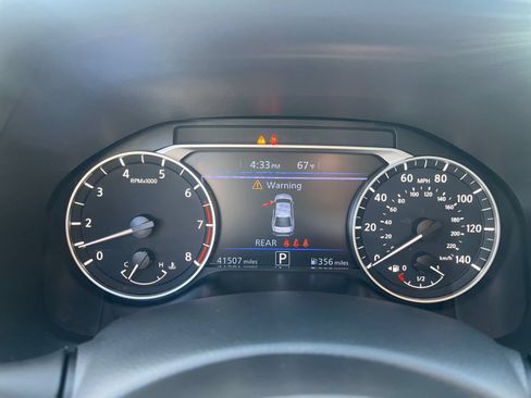 Used 2025 Nissan Altima 2.5 SV FWD image 41
