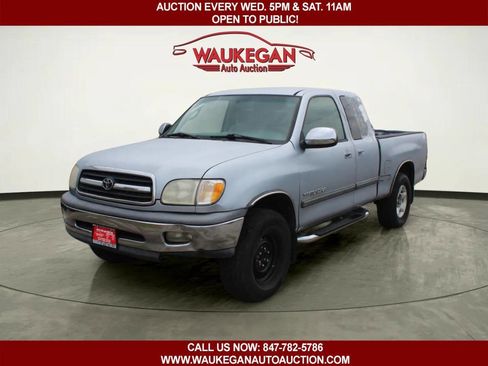 Used 2000 Toyota Tundra SR5 RWD image 1