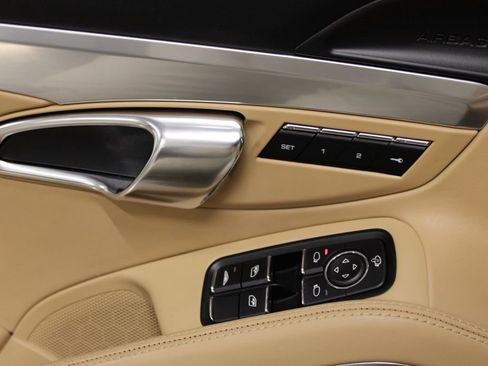 Used 2016 Porsche 911 Carrera S image 16