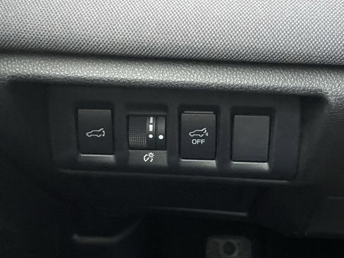 Certified 2025 Subaru Outback Premium w/ Popular Package #1A image 32