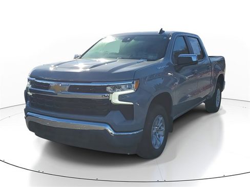 Used 2024 Chevrolet Silverado 1500 LT w/ Protection Package image 3