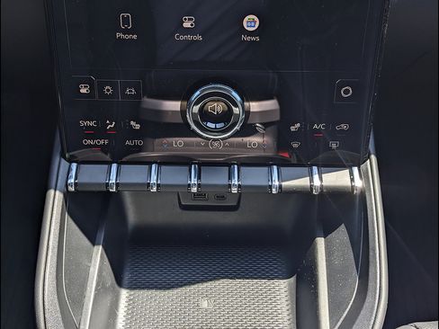 New 2026 GMC Terrain Elevation w/ Elevation Premium Package AWD/4WD image 25