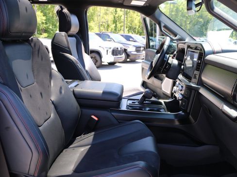 Used 2025 Ford F150 Raptor AWD/4WD image 31