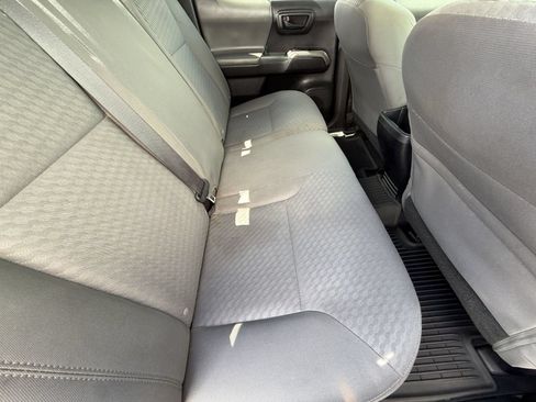Used 2021 Toyota Tacoma SR5 RWD image 33