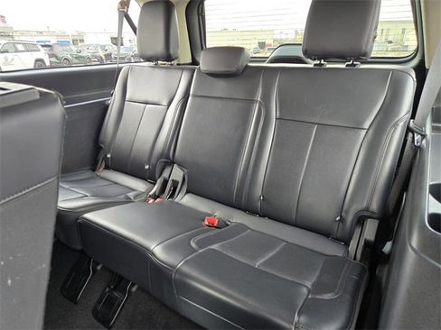 Certified 2024 Ford Expedition Max XLT image 13
