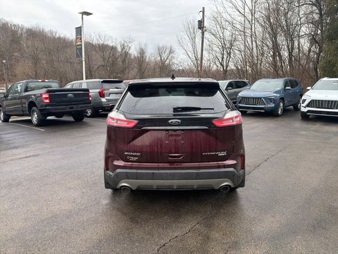 Used 2019 Ford Edge Titanium w/ Cold Weather Package image 4