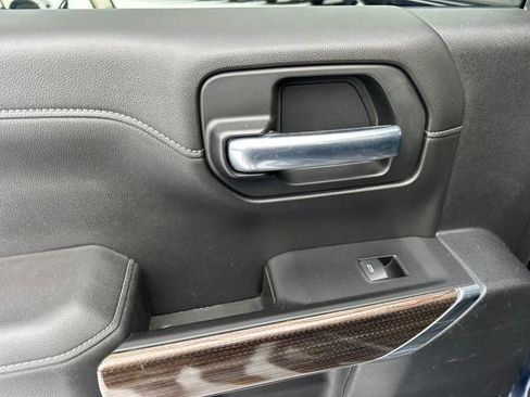 Used 2020 Chevrolet Silverado 1500 LT Trail Boss image 39