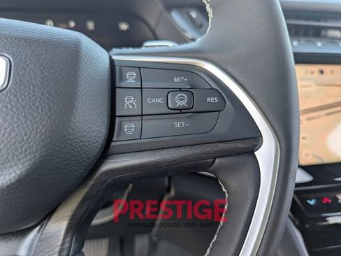 New 2026 Jeep Grand Cherokee Altitude image 15