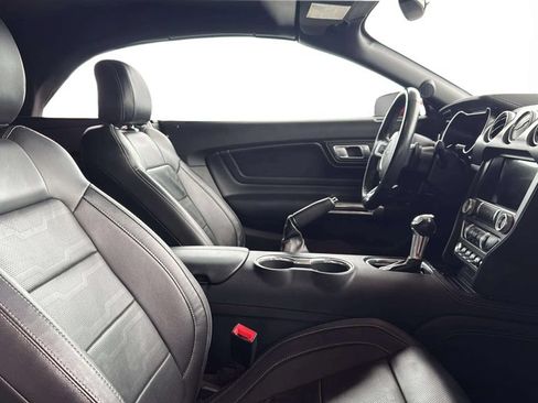 Used 2018 Ford Mustang GT Premium w/ Equipment Group 401A RWD image 7