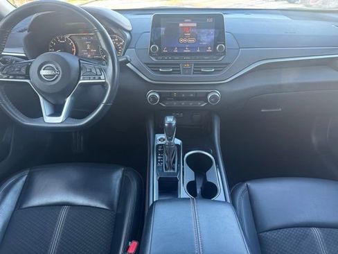 Used 2023 Nissan Altima 2.5 SR image 13