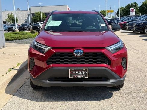 Used 2024 Toyota RAV4 LE AWD/4WD image 8