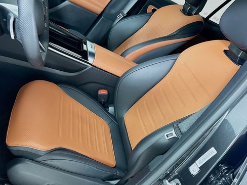 Certified 2026 Mercedes-Benz GLC 300 image 21