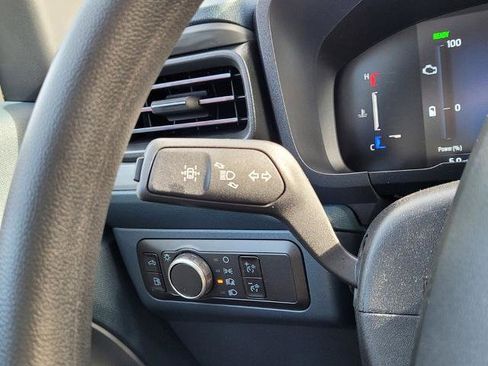 New 2025 Ford Maverick XL image 19