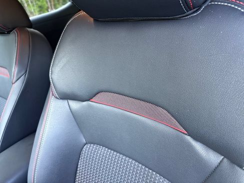 Used 2025 Nissan Kicks SR FWD image 7