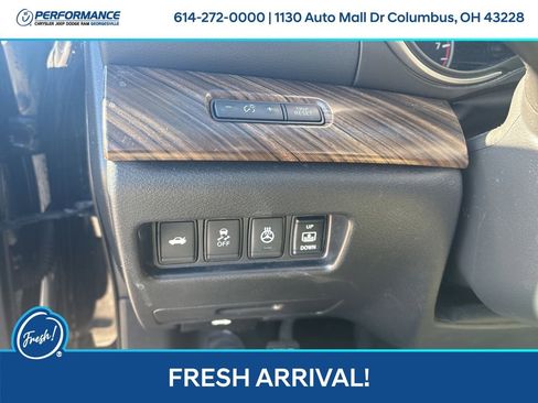 Used 2017 Nissan Maxima Platinum image 21