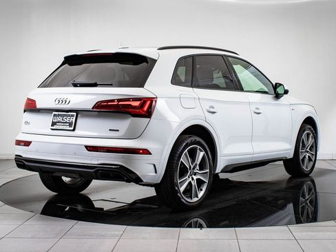 Used 2025 Audi Q5 2.0T Premium w/ Convenience Plus Package AWD/4WD image 10