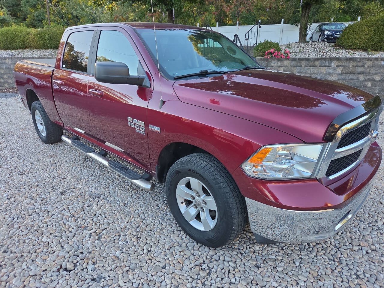 Used 2019 RAM 1500 Classic SLT AWD/4WD image 9